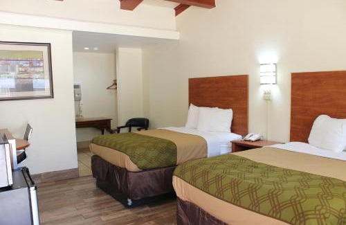 Winnfield Hotel | Evergreen Inn and R.V.