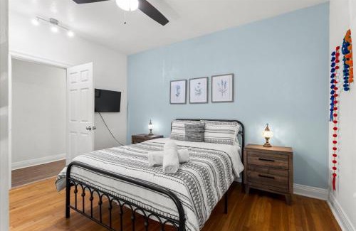 Jefferson House | Evergreen Manor Private Pool 3BR No Stairs Retreat