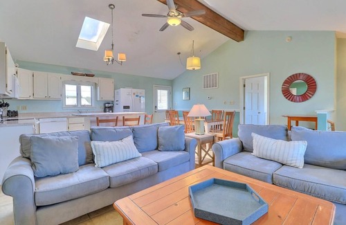 Sea Scape House | Everyone Needs Some Vitamin Sea