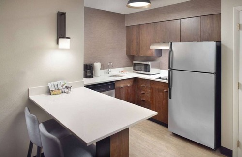 Morrisville Hotel | Everything You Need For The Perfect Vacation! Free Breakfast, Pool, Pet-Friendly