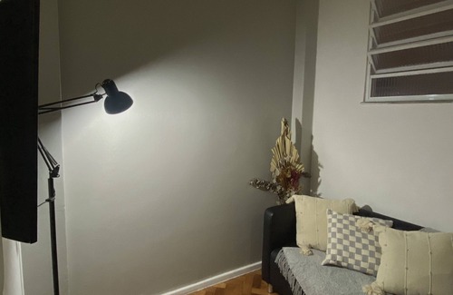 Gloria Apartment | Excelente Quarto e Sala Reformado Localizado em Bairro Privilegiado da Zona sul