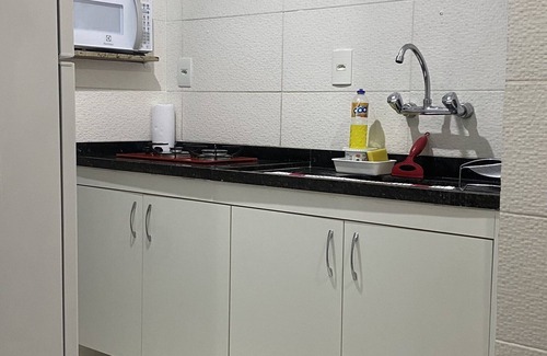Gloria Apartment | Excelente Quarto e Sala Reformado Localizado em Bairro Privilegiado da Zona sul