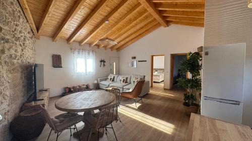 Santa Maria del Mercadillo House | Exclusive Ribera del Duero - TV 75 pulgadas, Netflix gratis y Wifi