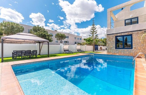 Vista Hermosa Villa | Exclusiva Villa a 10 min de la Playa