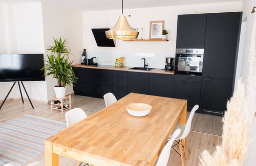 Detmold-Nord Apartment | ✰Exclusive✰ 72sqm apartment in the heart of Detmold, terrace, parking lot