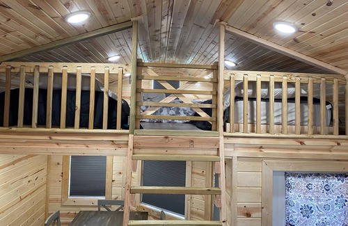 Platter Cabin | Exclusive Country Resort near Choctaw Casino and Lake Texoma