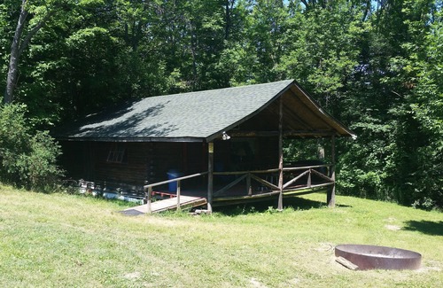 Millerton Cabin | Exclusive Single Log Cabin By a fully stocked Lake