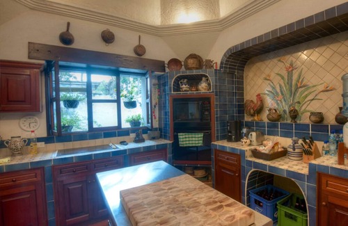 Antigua Guatemala Villa | Exclusive Villa with Pool/Hot Tub/Gated Community