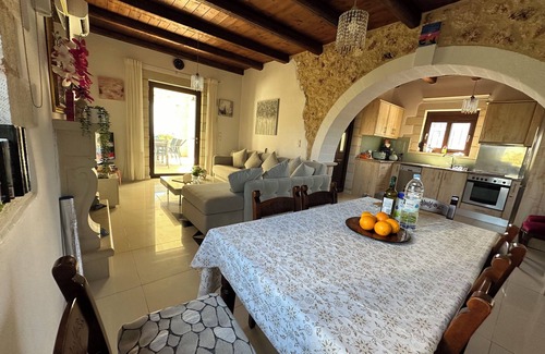 Likotinarea Villa | Exclusive Villa with stunning, Sea and White Mountains Views and Internet access
