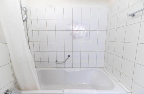 District 8 Apartment | Executive 1 bedroom flat, city center (Hammer 1)