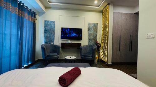Bahria Town Apartment | Executive 1BHK with Scenic Balcony View & Free Netflix