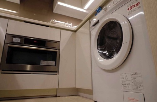 Chiyoda Apartment | Executive 2 Bedroom Apartment Near Mitsukoshimae Metro Tokyo Japan