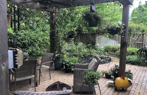 Greatwood House | Executive Garden Retreat