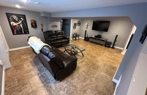 Timmins House | Executive Home