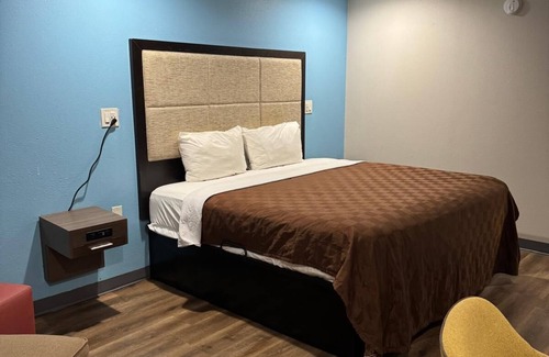 Baker Hotel | Executive Inn and Suites Baker