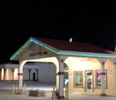 Ira Hotel | Executive Inn Snyder