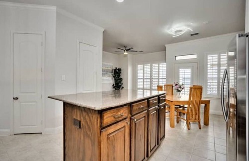 Legacy Park House | Executive Living At The Shops of Legacy Plano. nFAMILY, KIDS & PETS FRIENDLY!