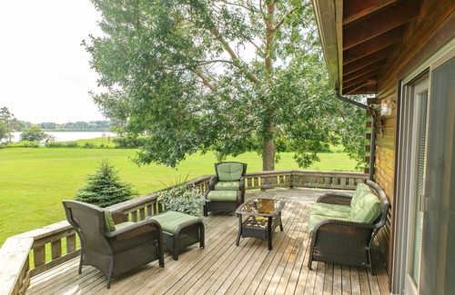 Bay Fortune Cottage | Executive style family cottage on the water
