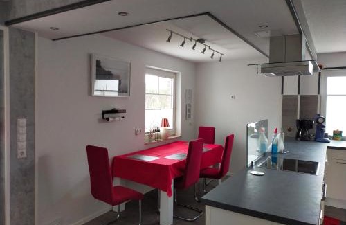 Papenburg Apartment | Exklusive FeWo Papenburg mit Terrasse & beheiztem Wintergarten