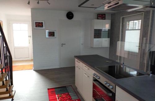 Papenburg Apartment | Exklusive FeWo Papenburg mit Terrasse & beheiztem Wintergarten
