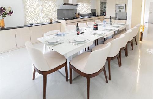 Eschenz House | Exklusives Reihenhaus