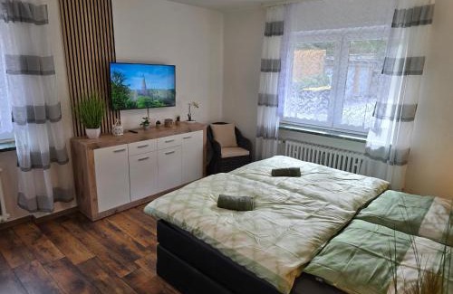 Wesertor Apartment | Exklusives und helles Erdgeschoss-Apartment No 4 im Zentrum von Kassel, schnelles 1Gbit Internet, Geschirrspüler, Boxspringbetten