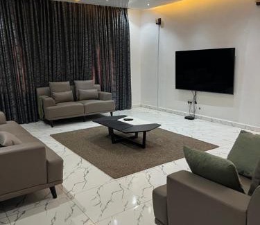 Abuja Apartment | Exotic 3 bedroom flat in Aco, Lugbe