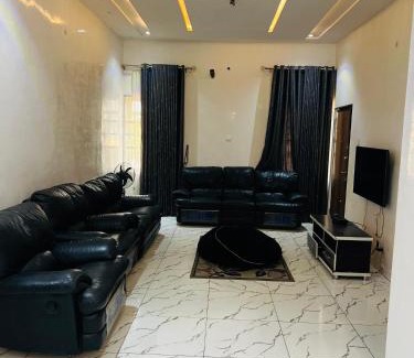 Abuja Apartment | Exotic 3 bedroom flat in Aco, Lugbe