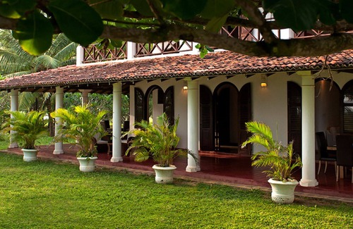 Kahandamodara Villa | Experience a Luxury Holiday in Sri Lanka while staying in this Beautiful Villa, Ocean’s Edge Villa