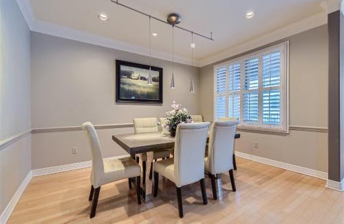 West Campus House | Experience Austin + 3 BR + 5 mins to Downtown!
