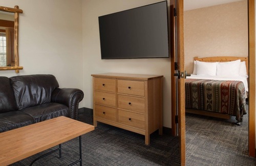 Vancouver Hotel | Experience Comfort at This Cozy Lodge-styled Family Room w/Balcony