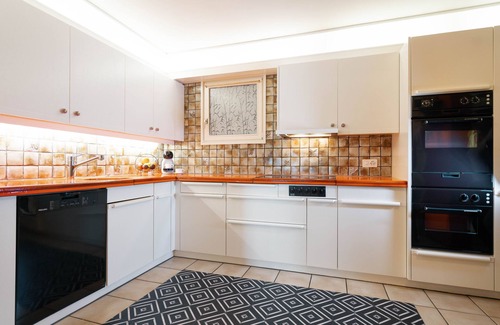 Weesen Apartment | "Experience Exclusivity and Scenic Views at Apartment Mariahalden, Weesen"