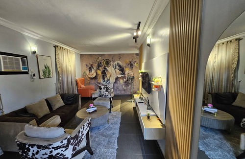 Ikeja Apartment | Experience Luxury: 3-Bedroom Retreat with PS5, Meta Quest 2, Fast WiFi