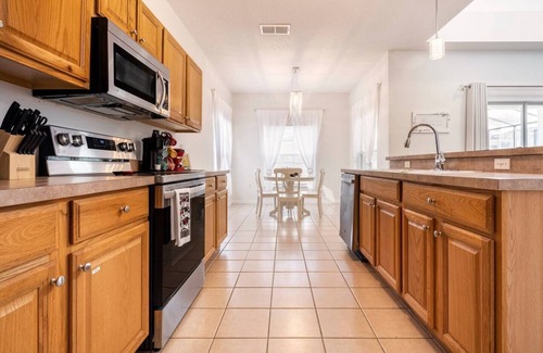 Highgate Park Villa | Experience Magic! 5BR 4BA Luxury Villa with Private Heated Pool near Disney!