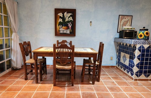 Colonia Adolfo Lopez Mateos Villa | Experience Mexican Colonial Style