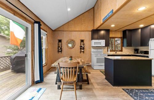 Pentwater House | Experience the charm of Silver Lake at Parrothead Retreat