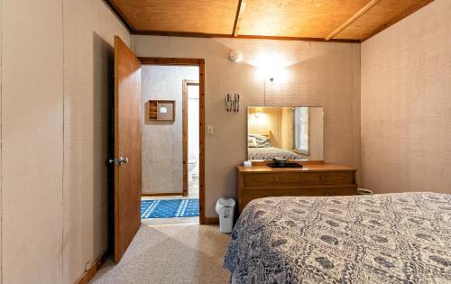Pentwater House | Experience the charm of Silver Lake at Parrothead Retreat