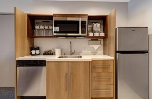 Centennial Hills Hotel | Experience the Real Vegas! Outdoor Pool, Pets Allowed, Free Breakfast!