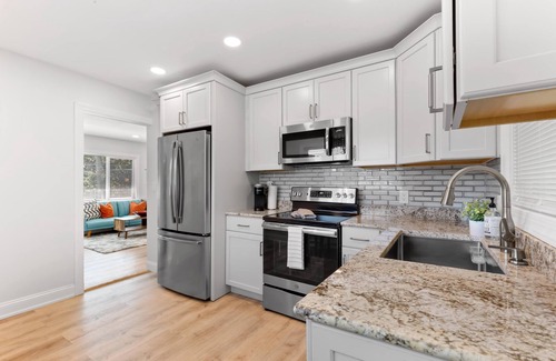 Historic Old Northeast House | Experience the Vibrant Downtown St Pete!