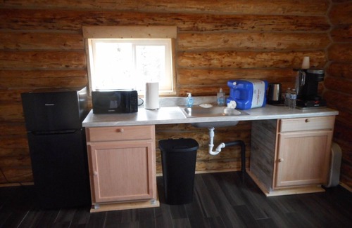 Healy Cabin | Experience True Alaska secluded Cabin just 15 minutes from Denali National Park.