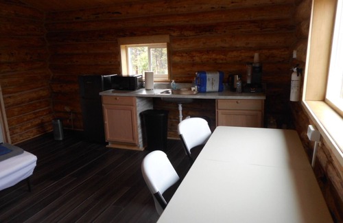 Healy Cabin | Experience True Alaska secluded Cabin just 15 minutes from Denali National Park.