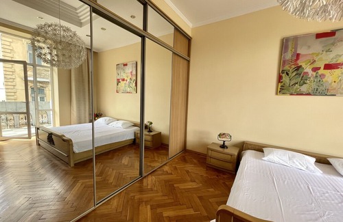 Halyts'kyi district Apartment | Explore Lviv from Comfy Apt in Halytskyi District
