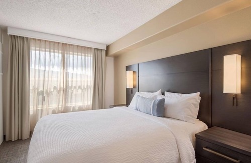 Reno/Tahoe Airport House | Explore Nevada Historical Society! Pets Allowed, Free Breakfast