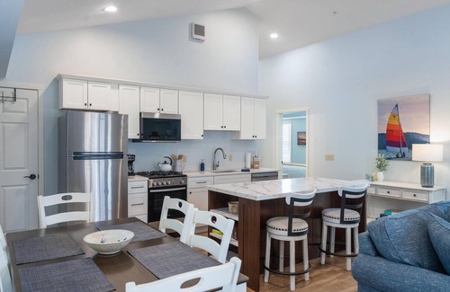 Petoskey Condo | Explore, Relax, Repeat — Cozy Condo Between Petoskey & Harbor Springs