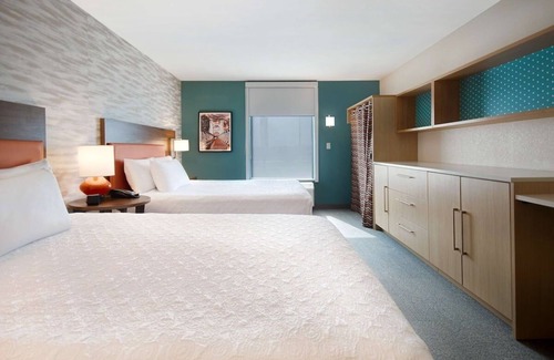 University House | Explore Waco with Ease – Stay with Kitchen & Parking, Walk to Magnolia Market &