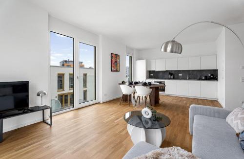 Boeblingen Apartment | EXQUIS Design 4-Zimmer ART-DECÓ I Balcony I Family-friendly I Parking I Home Office