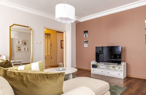 Gayrettepe Apartment | Exquisite Flat Close to Zorlu in Besiktas