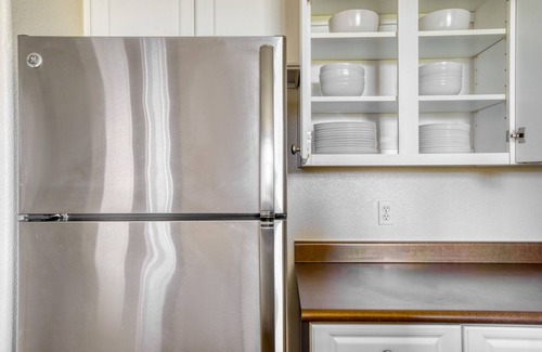 Central District Apartment | Exquisite Fremont 2BR w/Pool, W/D & Gym, near TJ & WF, by Blueground