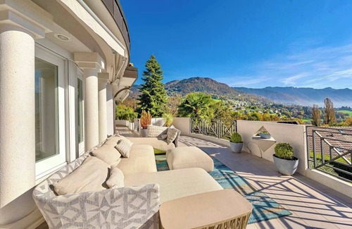 Blonay House | Exquisite Luxury Villa in Blonay Saint Legier