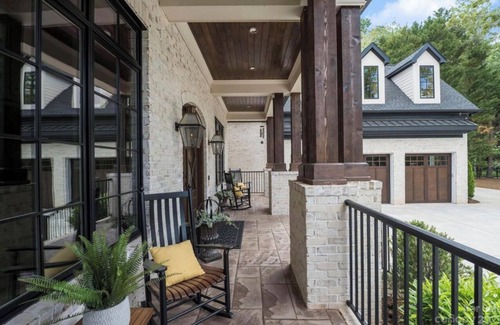 Westport House | Exquisite New build on LN with over 295 ft of water frontage on a private street